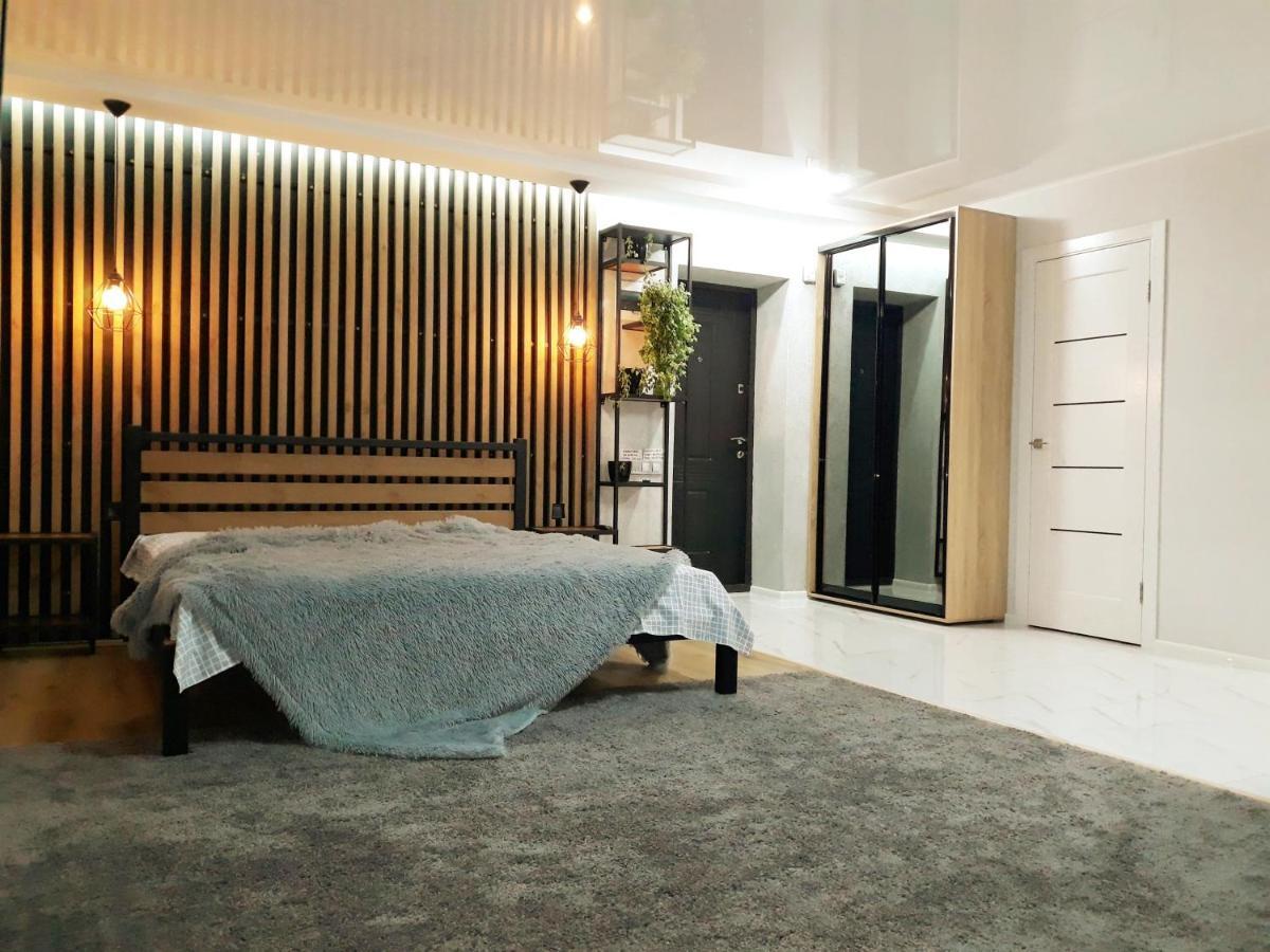 Апартаменты На Проспекте Почтовый Krywyj Rih Exterior foto