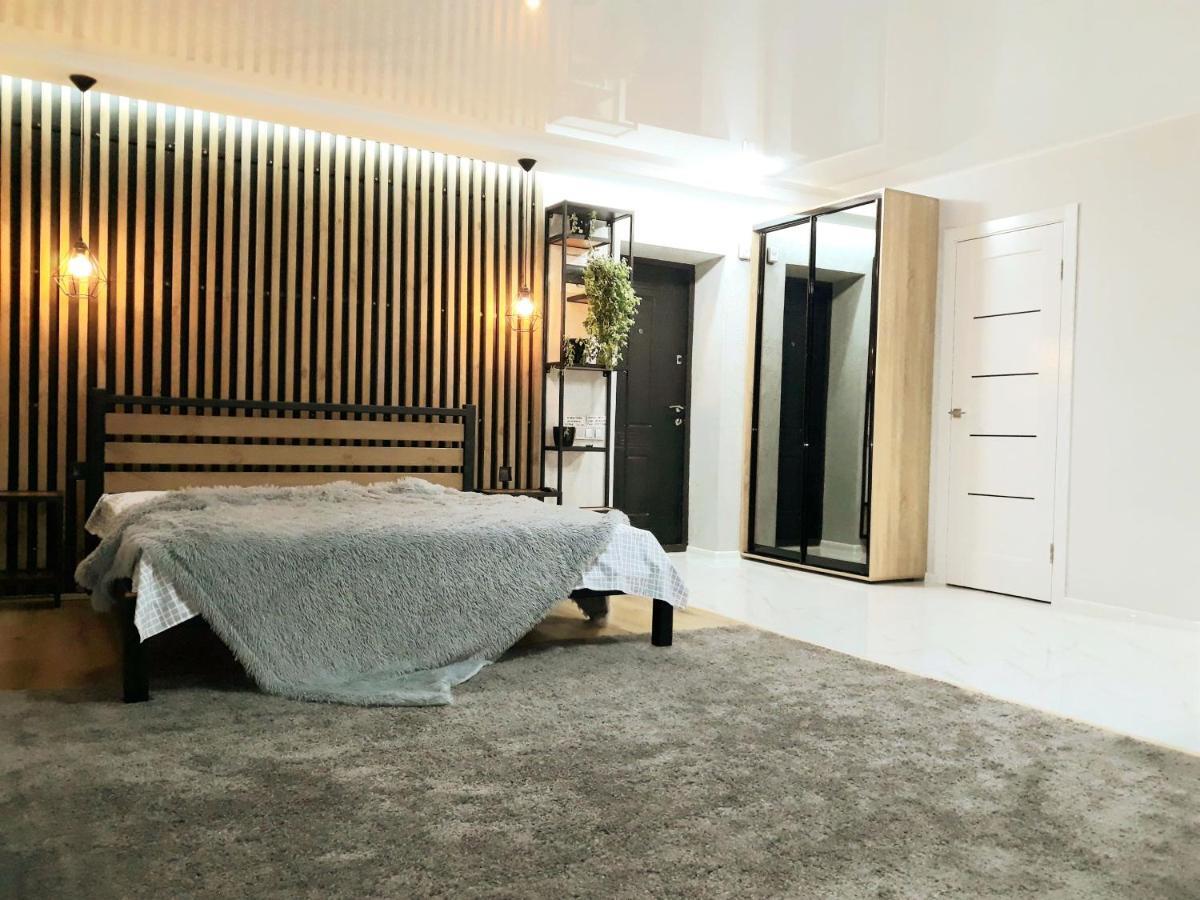 Апартаменты На Проспекте Почтовый Krywyj Rih Exterior foto