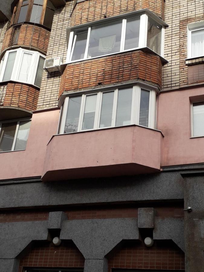 Апартаменты На Проспекте Почтовый Krywyj Rih Exterior foto